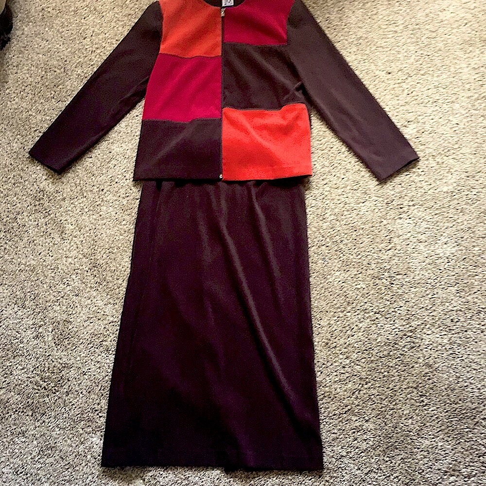 Two piece fall outfit; jacket S; skirt M
